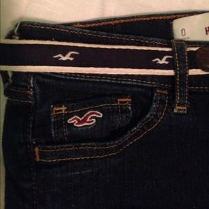 Hollister dark wash shorts (including belt)
