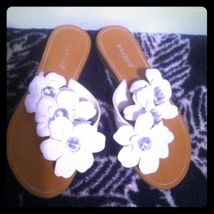 🌟🌟Flowered Sandals🌟🌟