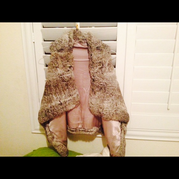 100% Rabbit Fur Vest - Picture 4 of 4