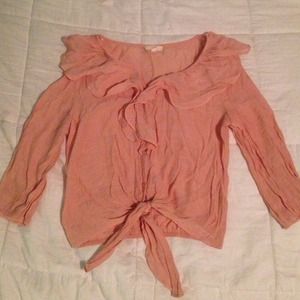 Ruffled peach top