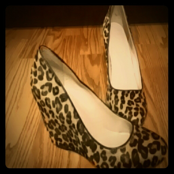 Leopard wedges