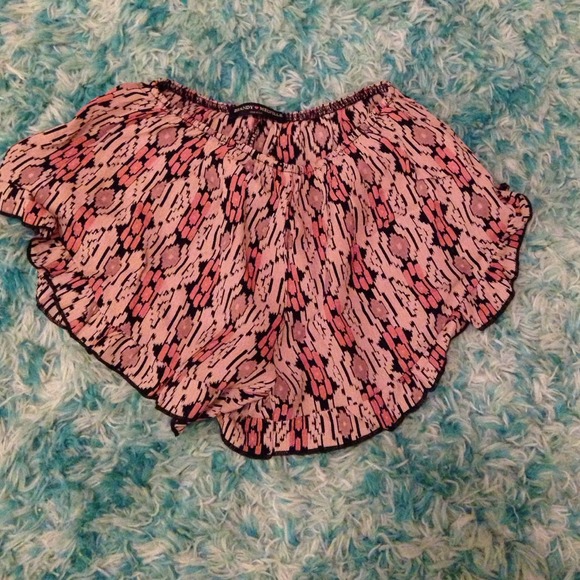 Brandy Melville Vodi Shorts