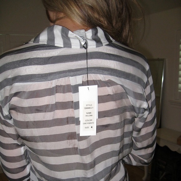 Silk sheer DVF wrap dress. Easy and Lovely. - Picture 2 of 4