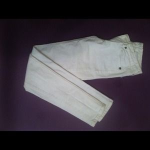 White skinny jeans