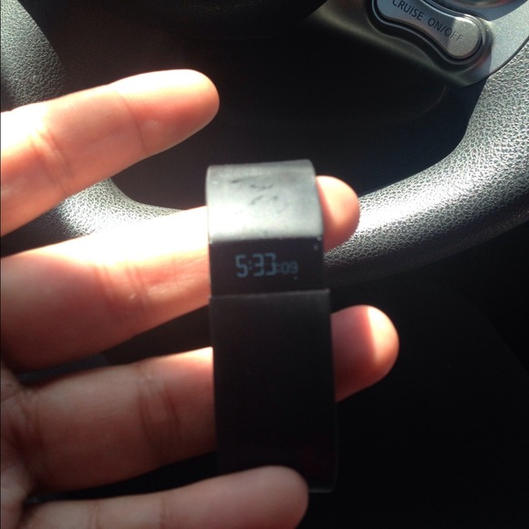 Fitbit force