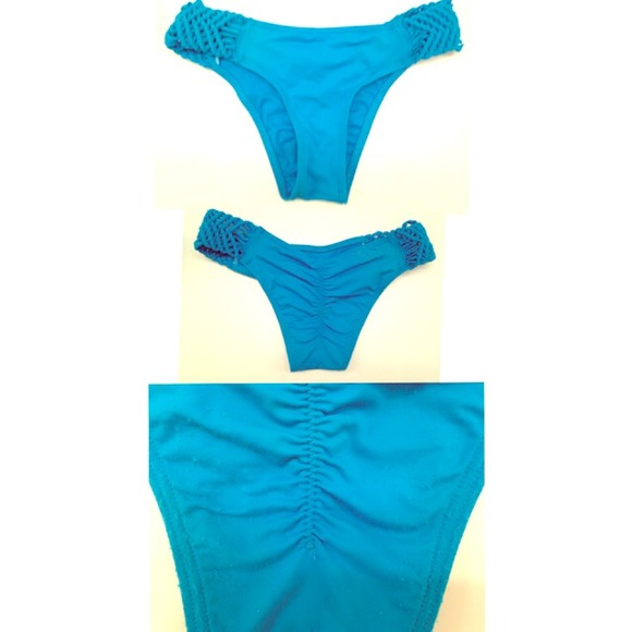 Ripcurl bikini bottom - Picture 1 of 1
