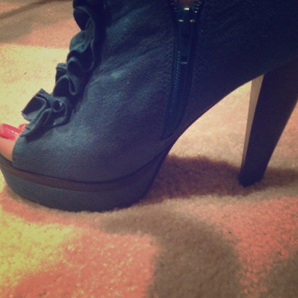 Teal ankle high heels