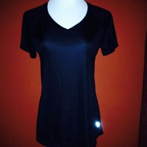Black workout tee