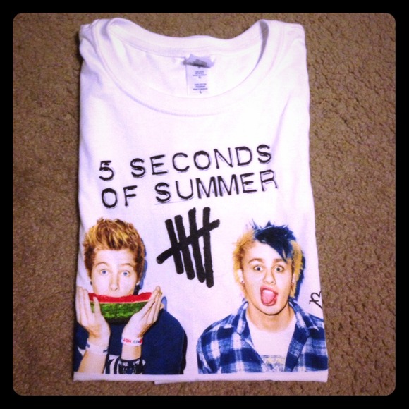 5SOS Official Concert Shirt