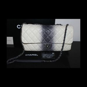 ‼️SOLD Ebay ‼️ CHANEL CC Logo Ombre Flapbag,