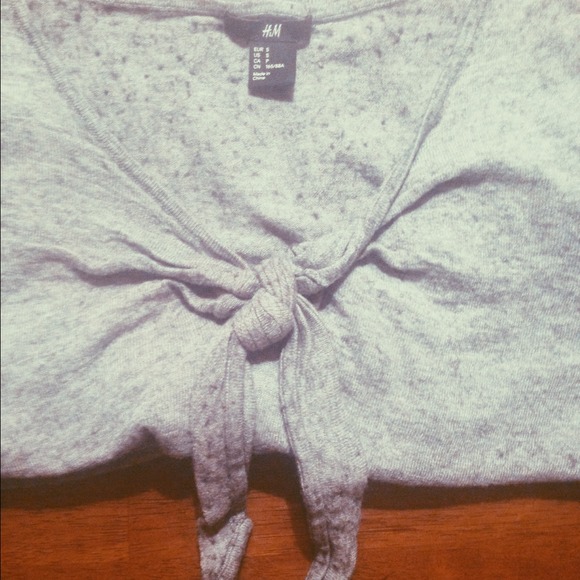 H&M Grey Sweater Top