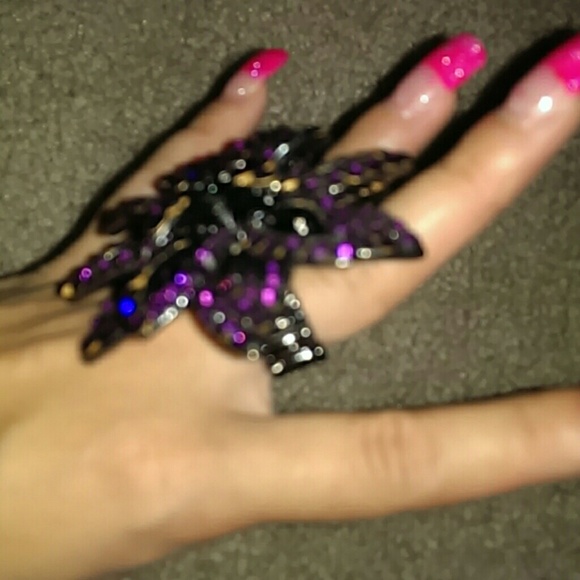 Flower ring - Picture 3 of 4