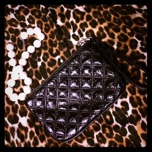 🎀Quilted patent leather wristlet by Express.🎀