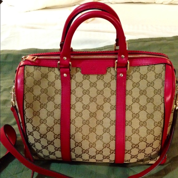 👏👏SOLD😊 100% Authentic Gucci Boston Crossbody