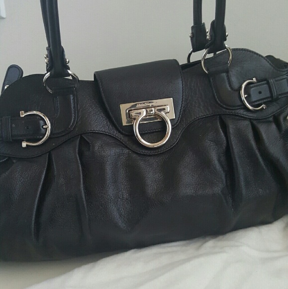 Authentic Salvatore Ferragamo handbag - Picture 3 of 4