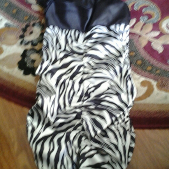 Dress - Picture 1 of 1