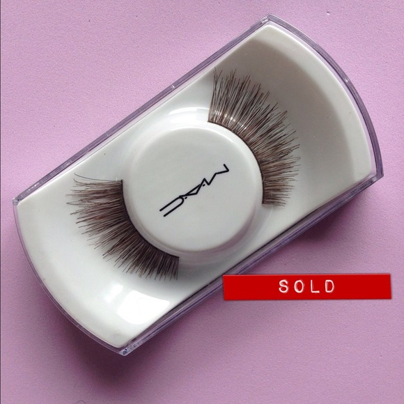 MAC Cosmetics Accessories - MAC Lashes