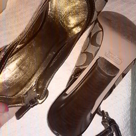 💲MAKE⏳OFFER⏰👠COACH👠 HEELS BROWN MADE IN ITALY - Picture 4 of 4