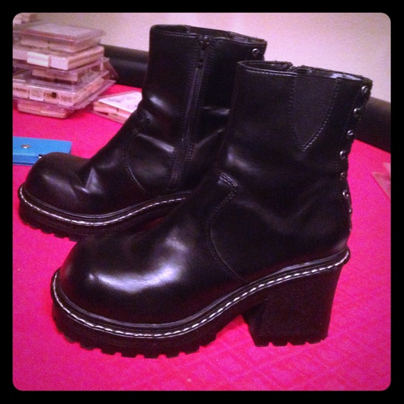 Black Platform boots