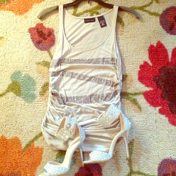 NY&Co xs tank top. Worn once!