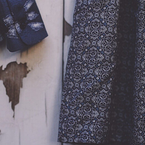 ➕sold➕Joie silk skirt - Picture 2 of 3