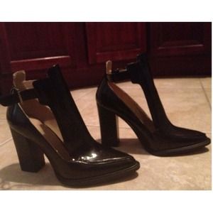 Zara caged booties with chunky heel. Worn 3 times