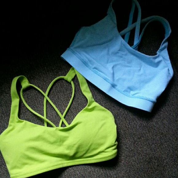 Lululemon sports bra size 4