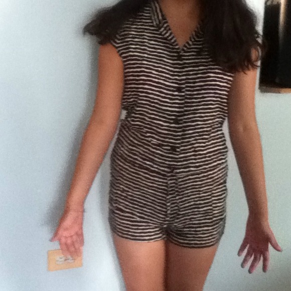 dress - Picture 1 of 2