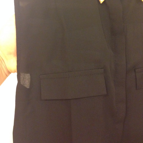 ROMWE Metal Tipped Collar Button Up - Picture 2 of 4