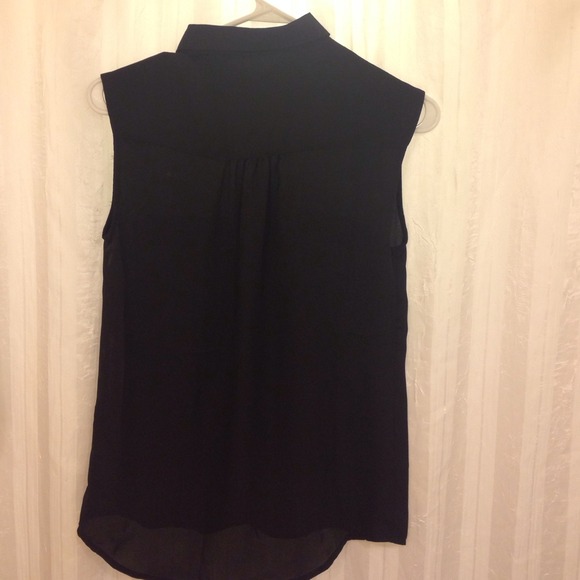 ROMWE Metal Tipped Collar Button Up - Picture 4 of 4