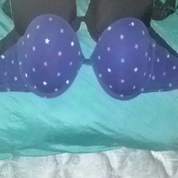 Bras - Picture 2 of 4