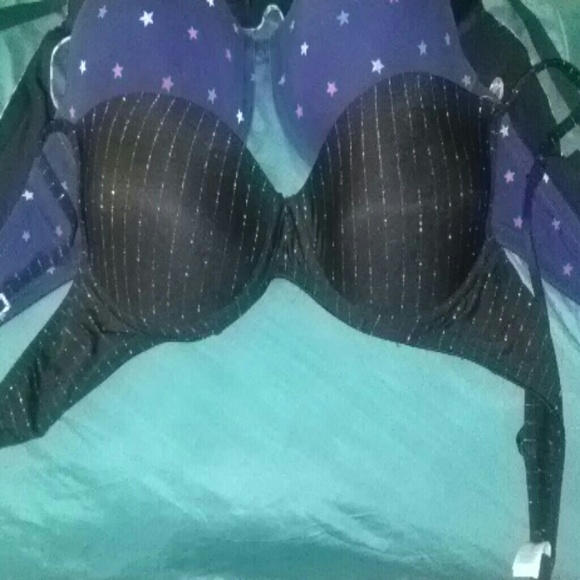 Bras - Picture 3 of 4