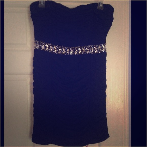 Nikibiki Cocktail Dress(black)