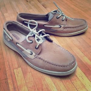 Sperry Top- Sider light tan leather shoes. Worn 1x