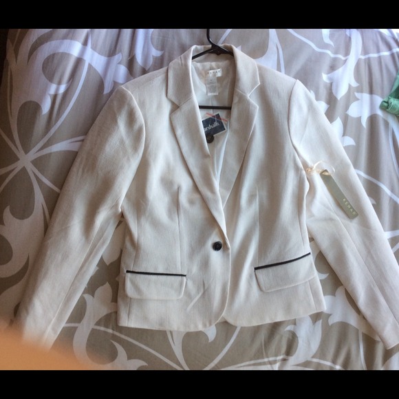 Kenar Cream-colored, one button Blazer