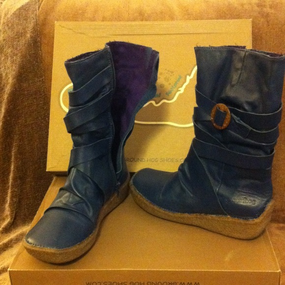 Groundhog Blue Molly II Boot Size closer to 8.5!!! - Picture 2 of 4