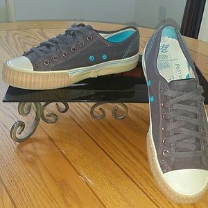 💢RARE💢PF Fliers Tennis Shoes