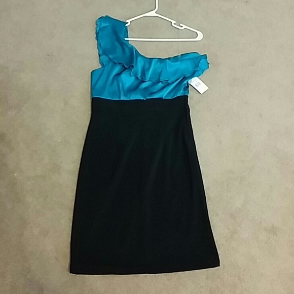 CUTE one Shoulder Dress!