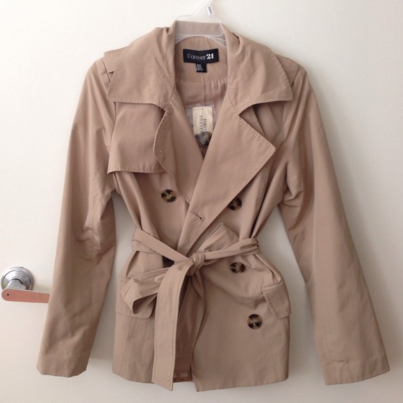 short khaki trench coat