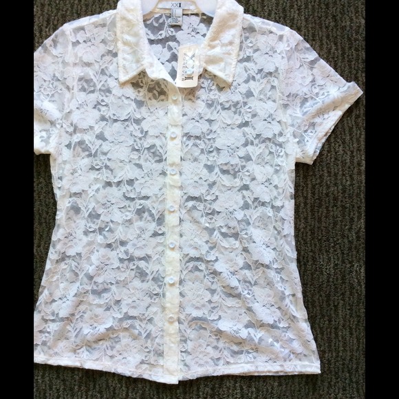 Forever 21 Cream Knit Short Sleeve Shirt