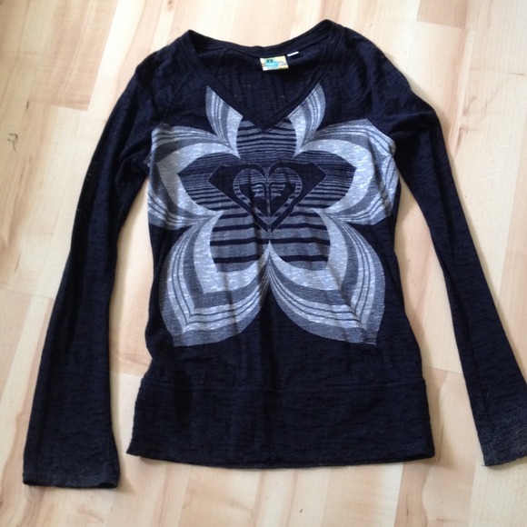 Roxy long sleeve shirt