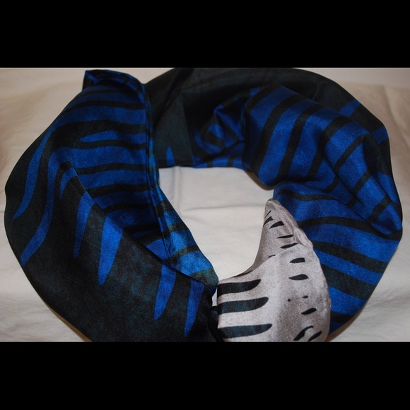 Royal & Black Darlin Scarf