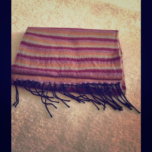 Cashmere scarf