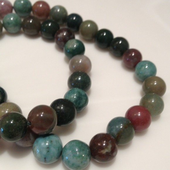 3 necklaces - Picture 4 of 4