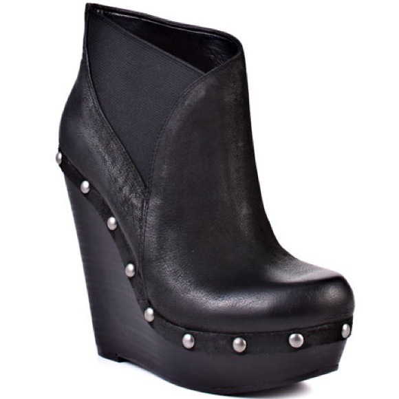 🚫SOLD🚫ESTEEN Jessica Simpson Wedges / Booties