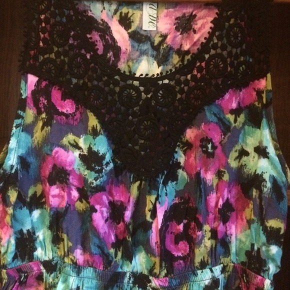 Floral dress - Picture 2 of 2