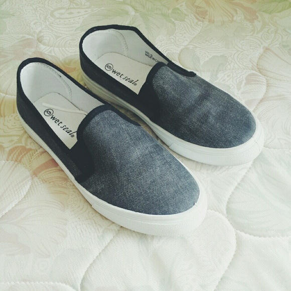 Black vans