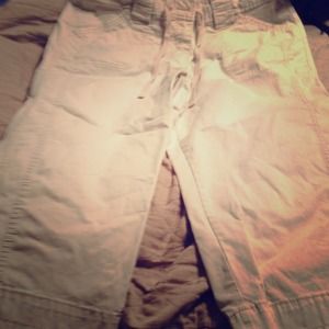 🌟REDUCED🌟Ann Taylor khaki Capris