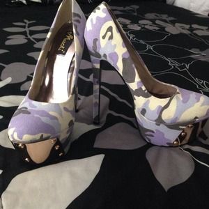 Purple Army print Heels