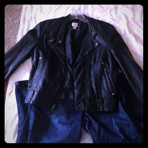 Fashionable Faux  Leather Jacket